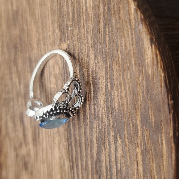 Size 5.5 R368 - Picture 2 of 2